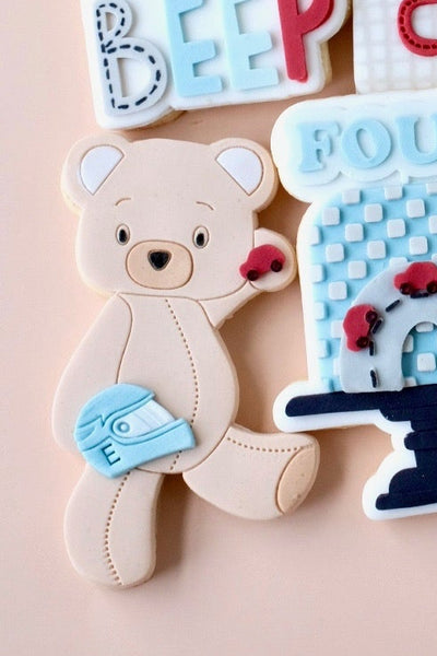 LARGE TEDDY POP STAMP WITH MATCHING CUTTER