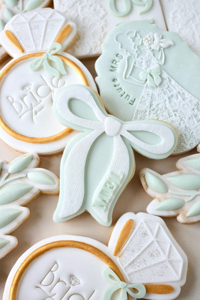 Bow Pop! Stamp with matching cutter