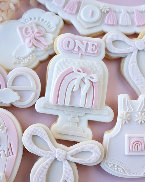 ‘One’ Cake Pop Stamp Kit