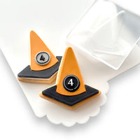 THEME RETURN PRODUCT -Witches hat Pop! Stamp with matching cutter