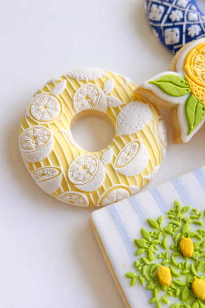 DOUGHNUT WITH MATCHING CUTTERS – Sweetly Impressed
