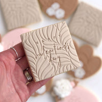 PALM INSPIRED PATTERN