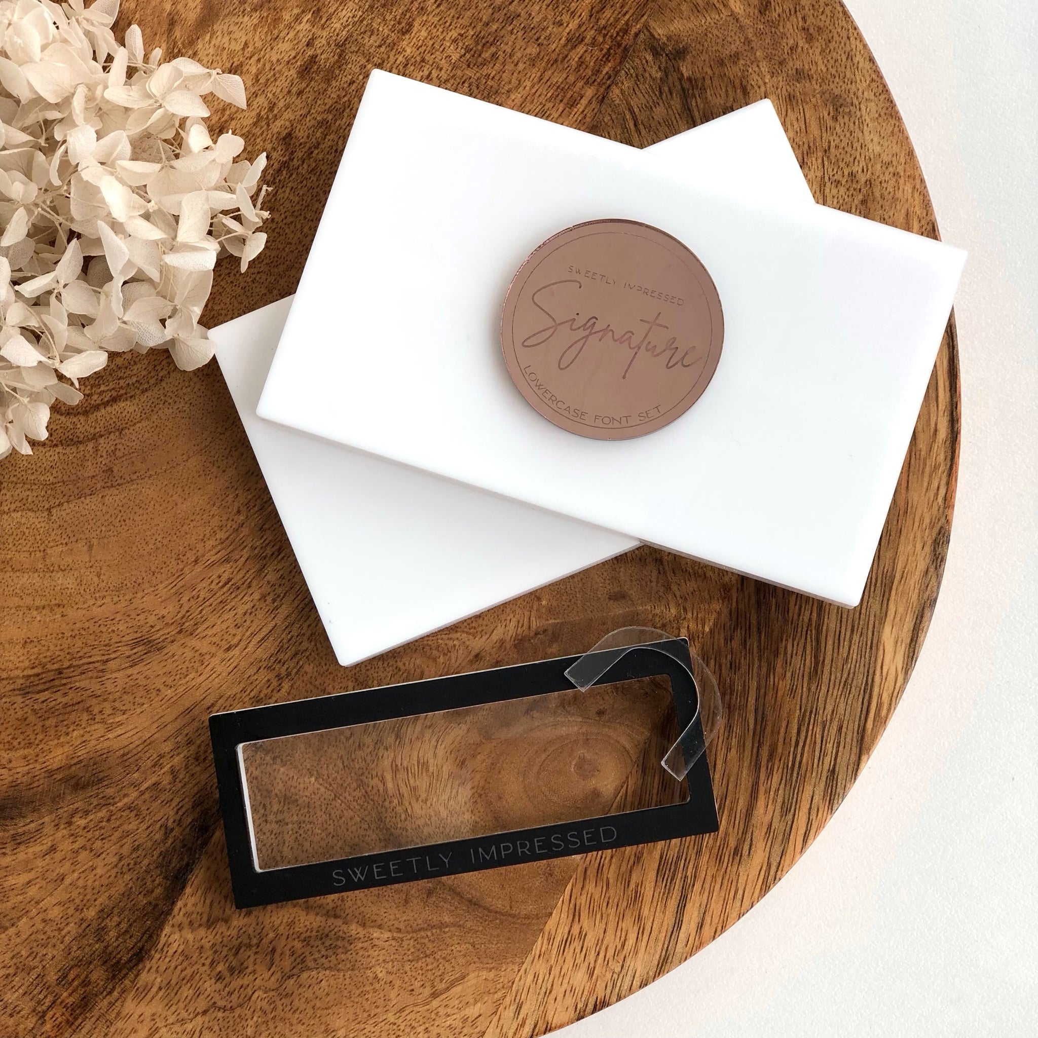 SIGNATURE SCRIPT STAMPS – Sweetly Impressed